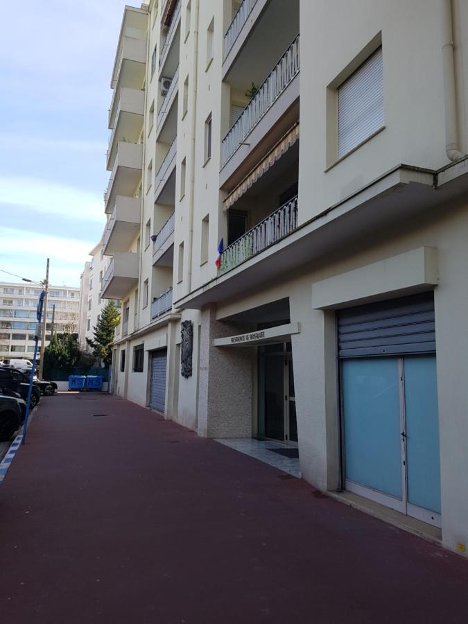 ++++ Renovated Cosy 50M2 Sunny Flat / Balcony / Close To Beach And To The Palais Des Festivals ++++ Cannes Bagian luar foto